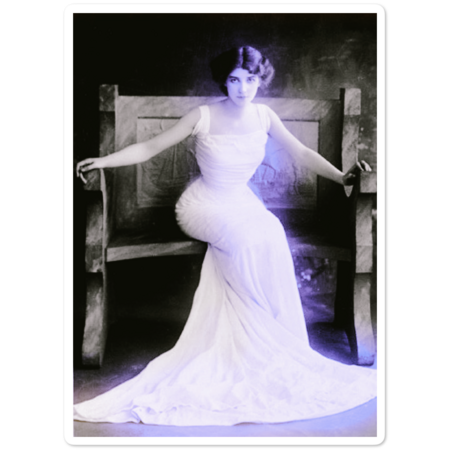 Art  Nouveau Godess