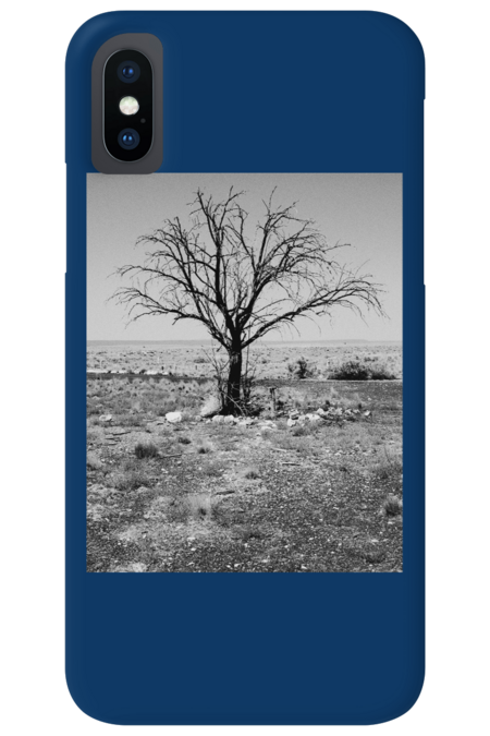 tree and desert wasteland by pholange